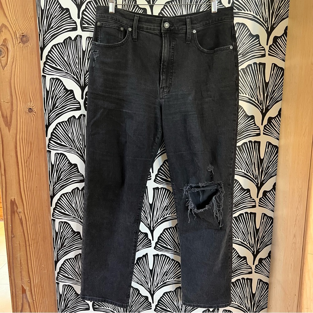 Madewell The Perfect Vintage Straight Black Distressed Jeans